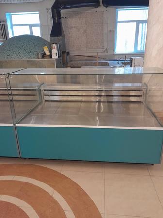 Продам витринные холодильники