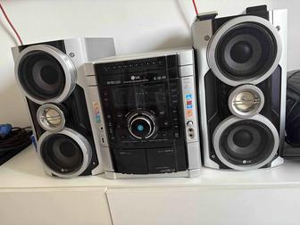 Музыкальный центр LG