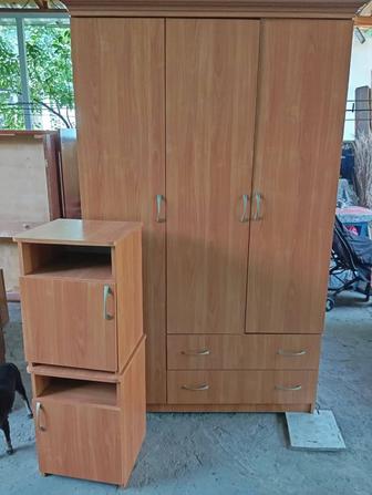 Продам спальный гарнитур