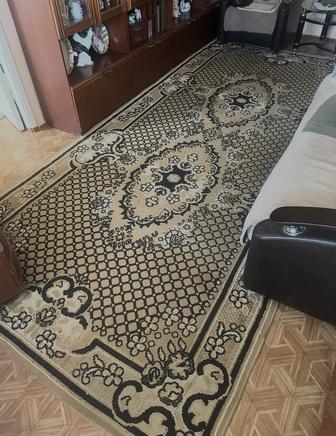 Продаю палас б/у