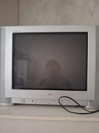 Отдам телевизор на запчасти