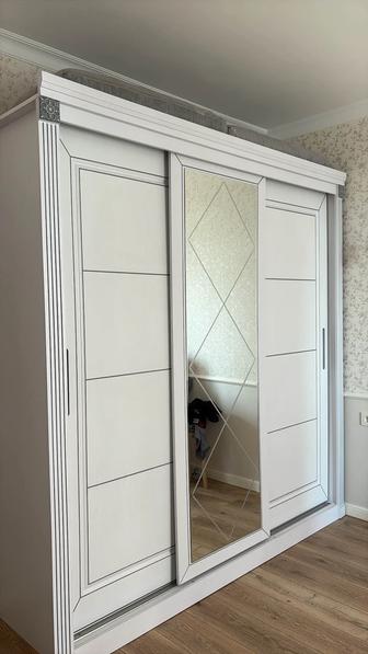 Продается шкаф-купе в спальню