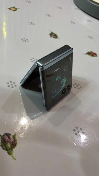 Продам Motorola razr 40 ultra