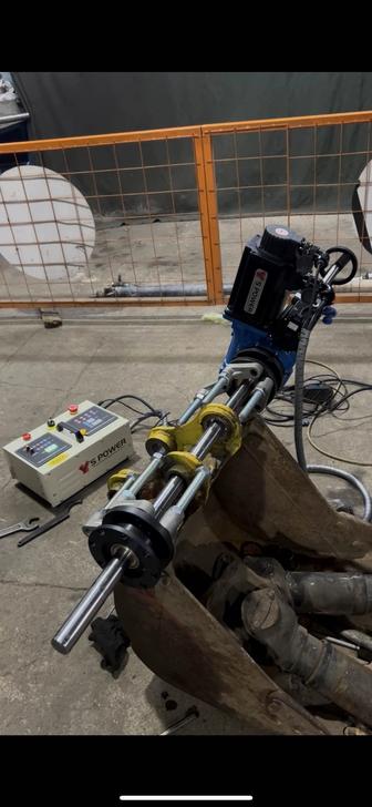 Расточка . Наплавка отверстий .