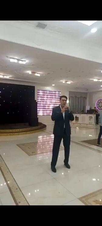 Певец,песни из репертуара Муслима Магомаева, музыкальные поздравления