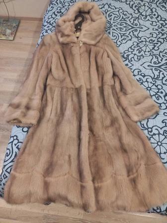 Продам шубу норковую