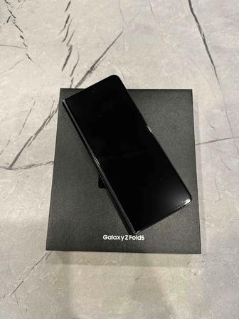 Samsung Galaxy Z Fold 5