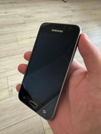 Продам Samsung J2