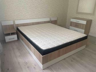Продаю спальный гарнитур