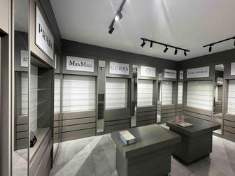 Мебель для оптики в отличном состоянии