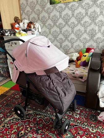 Продам прогулочную коляску