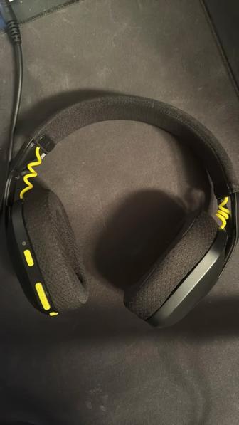 Наушники Logitech G435 черный