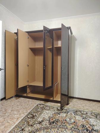 Шкаф