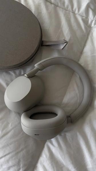 Продам наушники sony wh-1000 xm5