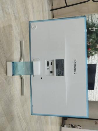 Монитор samsung