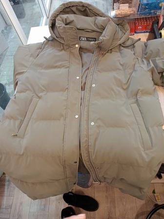 Теплая зимняя куртка Zara - как новая