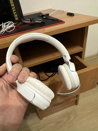 Срочно продам Наушники jbl 510