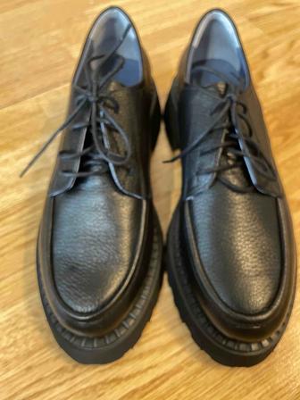 Обувь женская Лоферы