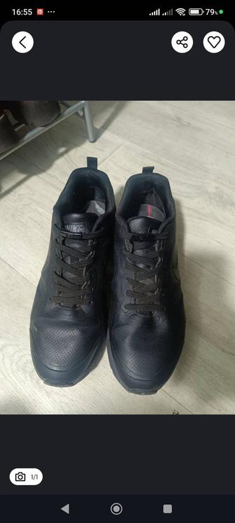 Продам демисезонные кроссовки