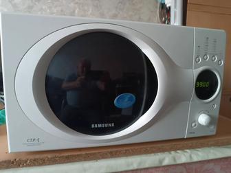 Продам микроволновку SAMSUNG CE2975NR.