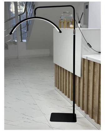 Лампа с держателем для телефона