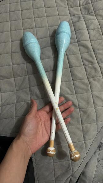 Булавы гимнастические