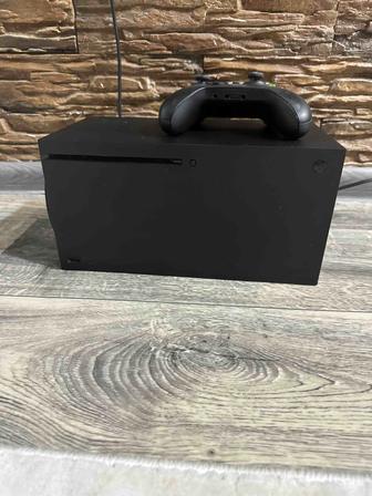 Продам Xbox series X 1tb