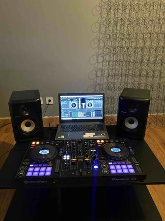 Комплект Pioneer ddj800 и мониторы