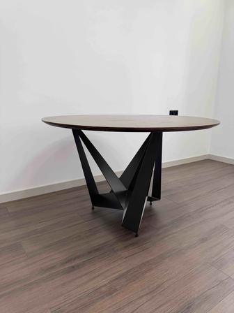 Продам стол