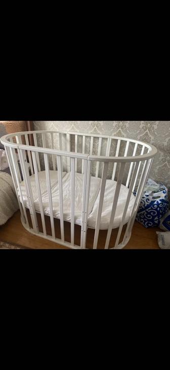 Продаю детскую кровать имеется и вторая можно для двойни