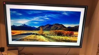 Продам телевизор OLED