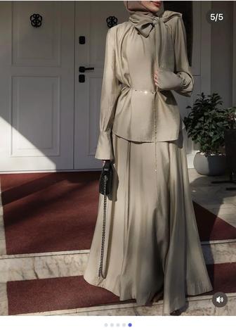 Двойка с юбкой