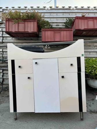 Ванный шкаф