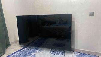 СРОЧНО Телевизор Samsung Crystal
UHD UE65AU7100