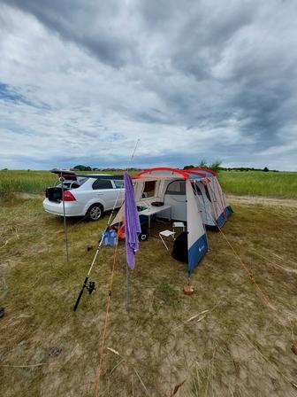 Продам палатку 4х местную