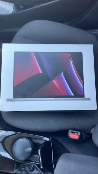 MacBook Pro 16 m2 1Tb