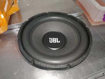 Продам динамик jbl 32 см