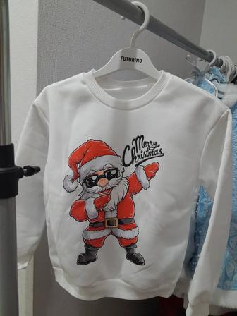 Продам новую новогоднюю кофту толстовка