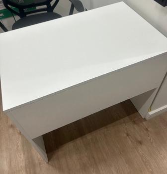Парты (для офиса, учебных центров, школ)