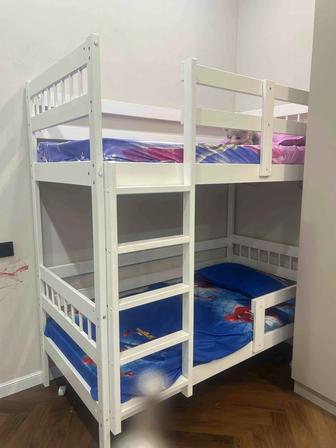 Детская двухярусная кровать