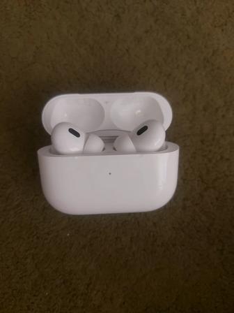 Продается наушник Airpods