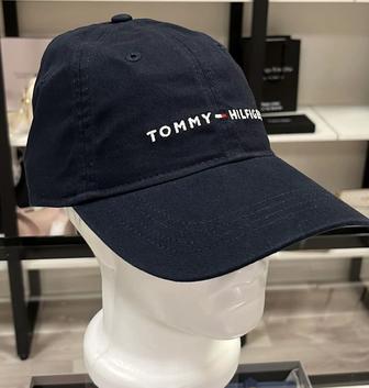 Оригинальные кепки от Tommy Hilfiger