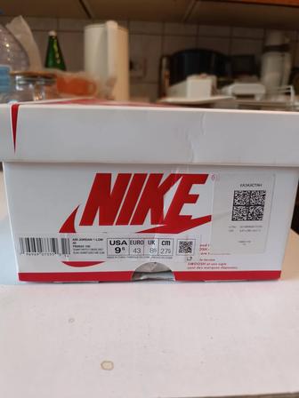 Кроссовки Nike Air Jordan 1 Retro Low 85 белы. Оригинал Б/у в отличном сост