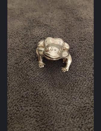 Серебряная фигурка