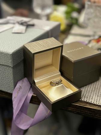 Продам кольцо Bvlgari с бриллиантами в оригинале