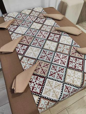 Шторы, скатерти и раннеры.