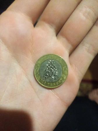 Монета 100 тенге