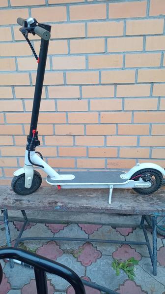 Продам электросамокат