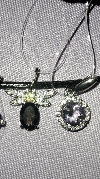 Кулоны с натуральными камнями