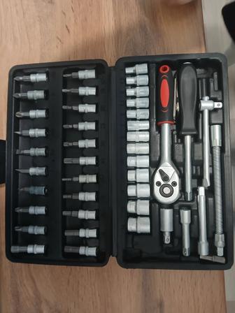 Продам набор головок для авто